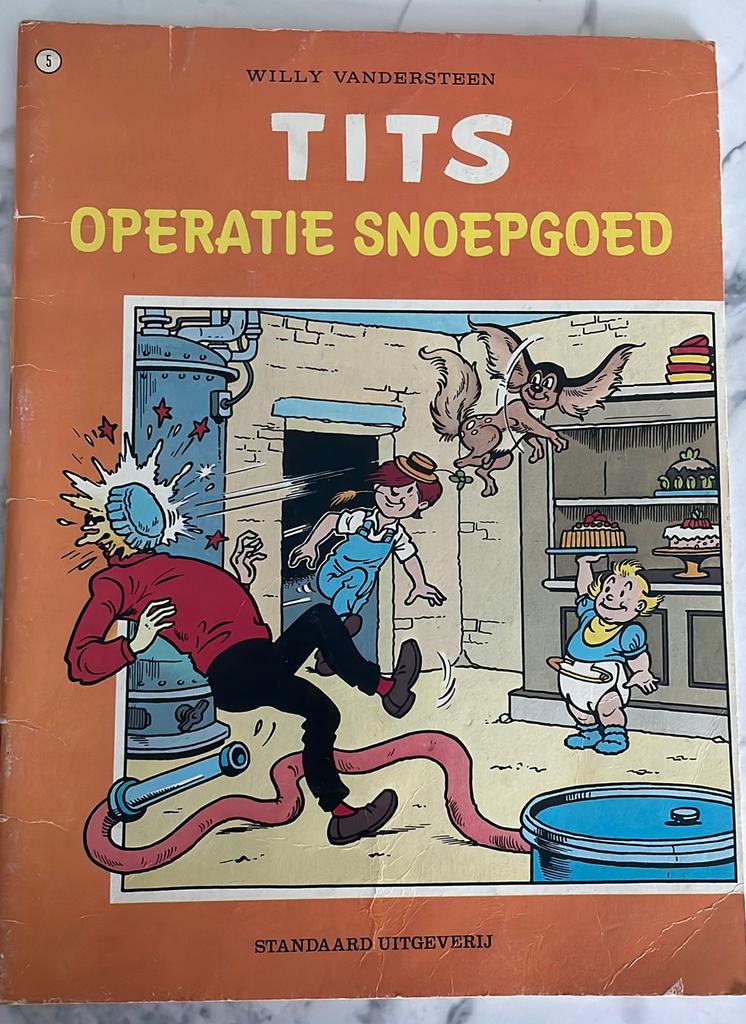 Tits- operatie snoepgoed / Willy Vandersteen 1979, Boeken, Gelezen, Willy Vandersteen, Eén stripboek, Ophalen of Verzenden