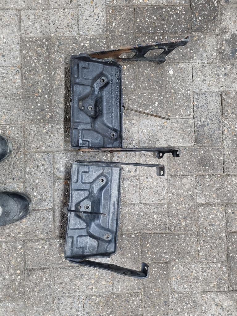 batterij houders voor landcruiser 70 reeks, Gebruikt