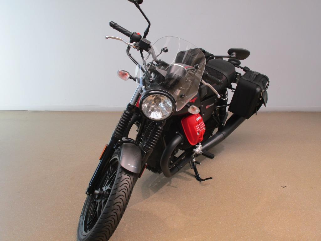 Moto Guzzi V7 Carbon - Limited Edition - 12 maanden garantie, Motos, Motos | Moto Guzzi, Entreprise, Plus de 35 kW, 2 cylindres