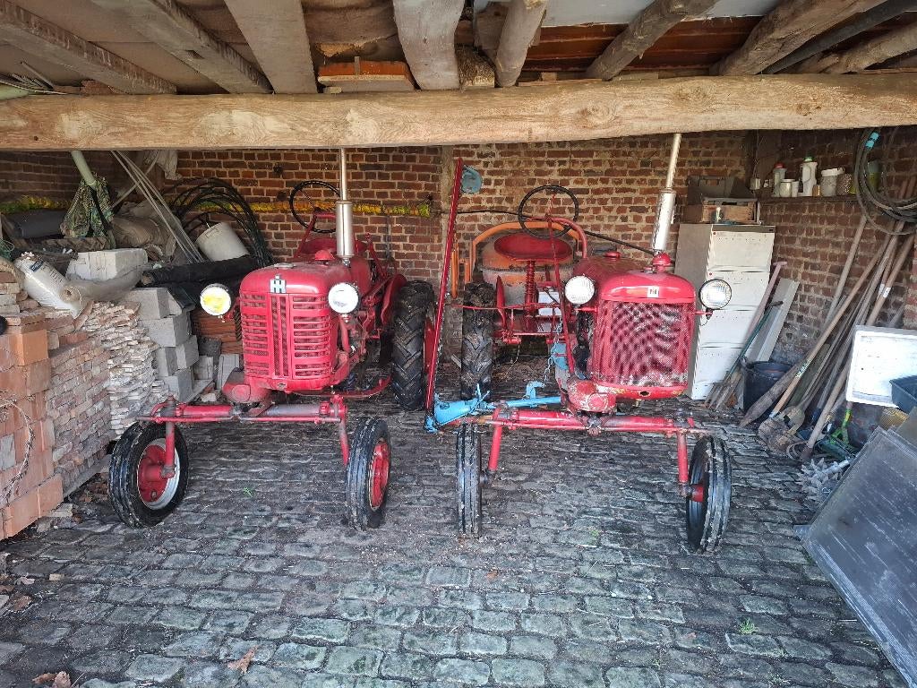 2 oldtimer tractoren Farmall CUB, Zakelijke goederen, Landbouw | Tractoren, Ophalen of Verzenden, Oldtimer, Tot 80 Pk, McCormick