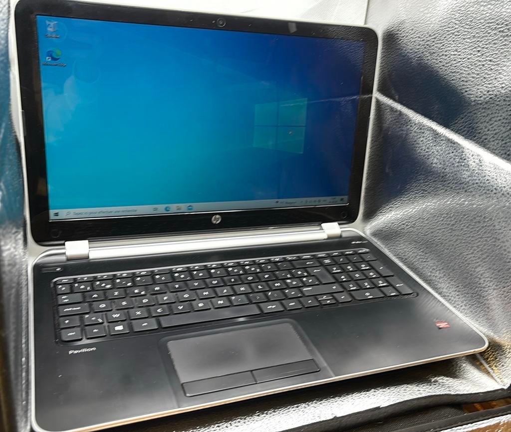 HP Pavilion 17 - 1 TB - laptop met oplader, Computers en Software, Ophalen of Verzenden, Gebruikt