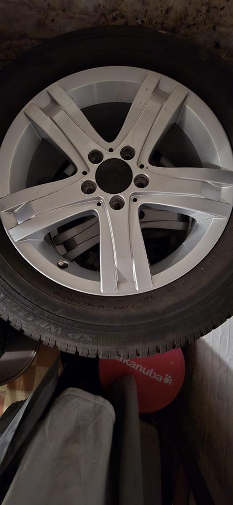 set Winterbanden 235/60 R17 Mercedes, Auto-onderdelen, Banden en Velgen, Ophalen, Gebruikt, 17 inch, Winterbanden