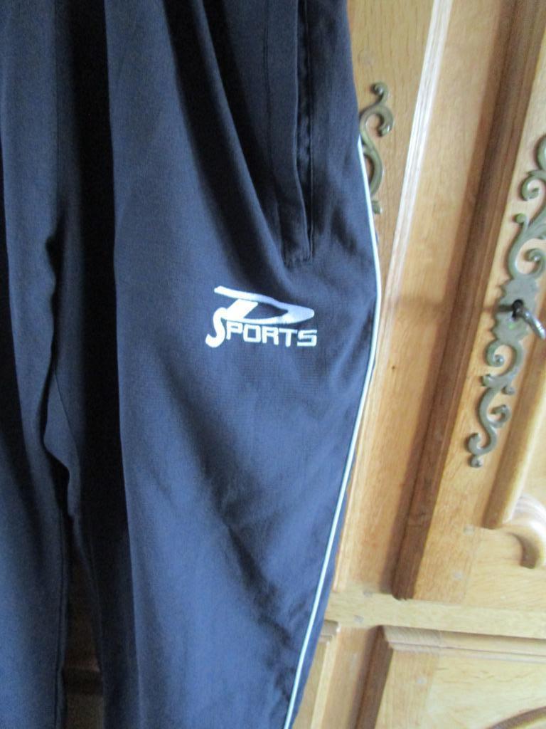 Pantalon jogging, Sport en Fitness, Loopsport en Atletiek, Overige merken, Ophalen of Verzenden, Zo goed als nieuw, Overige sporten