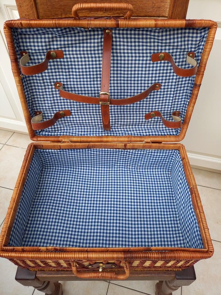 Rieten picknickmand., Ophalen of Verzenden, Zo goed als nieuw