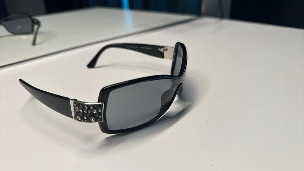 Swarovski zonnebril dames, Ophalen, Zo goed als nieuw, Zonnebril