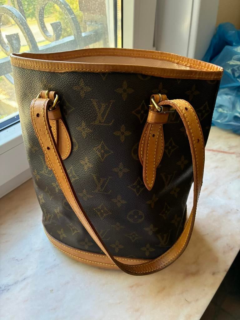 Véritable sac Louis-Vuiton, Bijoux, Sacs & Beauté, Sacs | Sacs Femme, Enlèvement, Comme neuf