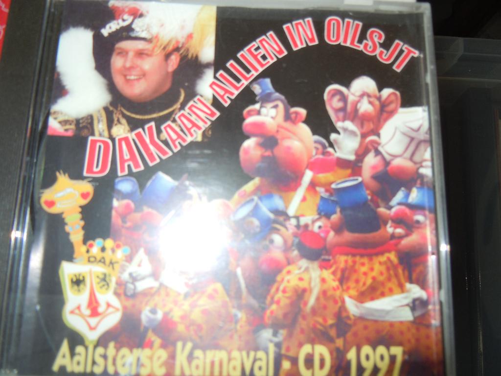 CD DAKaan alleen in oilsjt Aalsterse karnaval CD 1997, CD & DVD, CD | Humour & Cabaret, Enlèvement ou Envoi