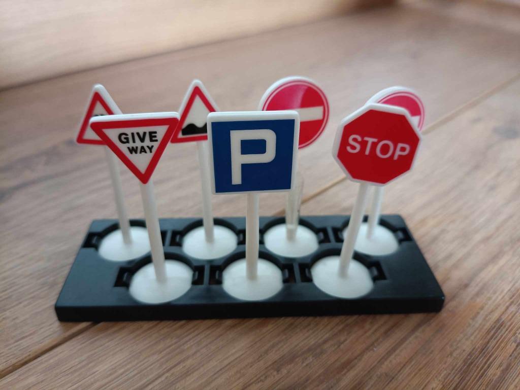 Set verkeersborden, Ophalen, Zo goed als nieuw, Jongen of Meisje