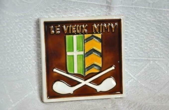 céramique blason mural porcelaine " le vieux nimy ", Enlèvement ou Envoi, Utilisé