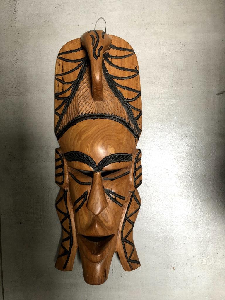 Modern Afrikaans masker, Ophalen