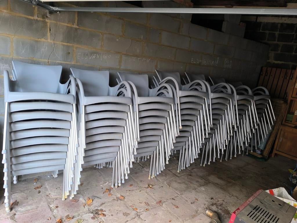 Terrasstoelen te huur 80 stuks, Ophalen