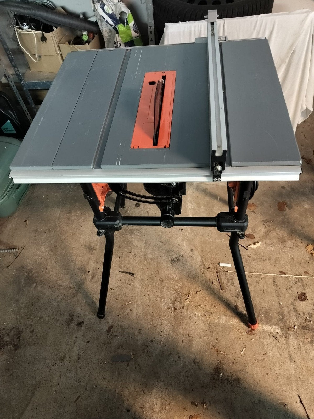 Black+Decker BES720 Tafelzaag -1800W - Goede staat, Doe-het-zelf en Bouw, Ophalen