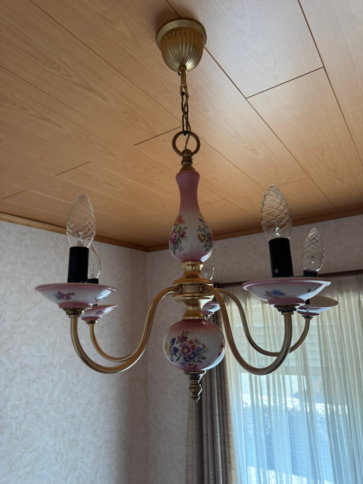 Lampen te koop, Enlèvement