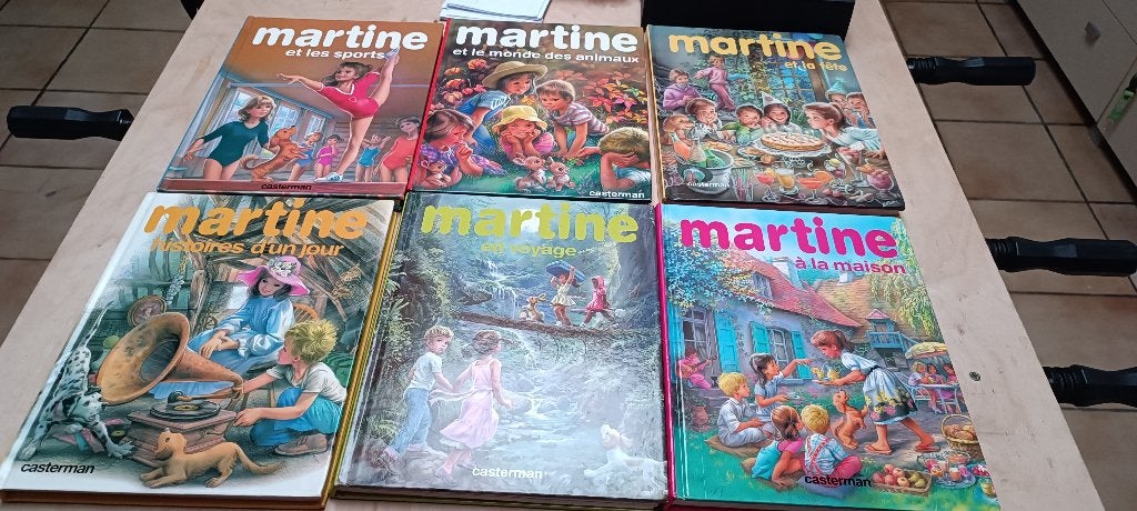 Lot de 6 gros livres Martine contenant 8 histoires chacun, Enlèvement ou Envoi, Utilisé