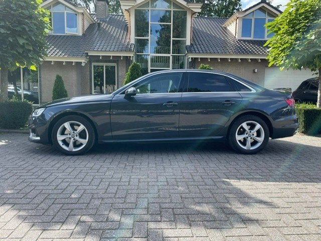 Audi A4 Limousine 40 TFSI ADVANCED S-TRONIC NAVI CAMERA, Autos, Cuir, Argent ou Gris, Achat, Entreprise