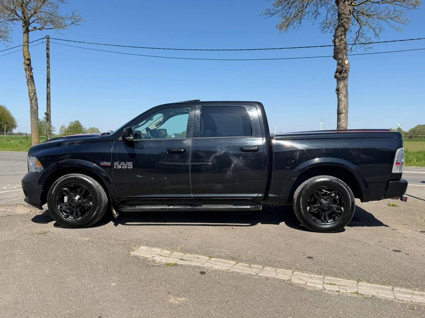 Dodge Ram 5.7 V8 396CV ESSENCE+LPG TVA DEDUCTIB, Autos, Cuir, Achat, Autres carburants, Noir