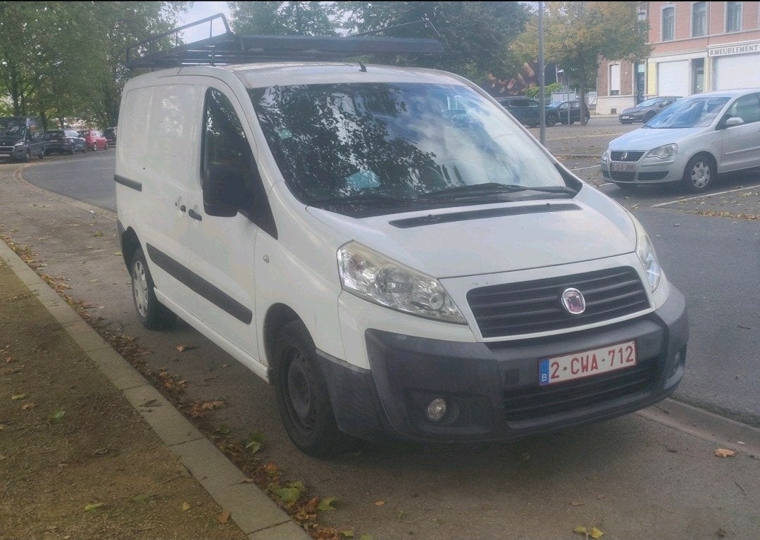 Fiat Scudo 2008 avec gallerie toit et attache remorque, Autos, Fiat, 2702 kg, Achat, 4 portes, 3 places