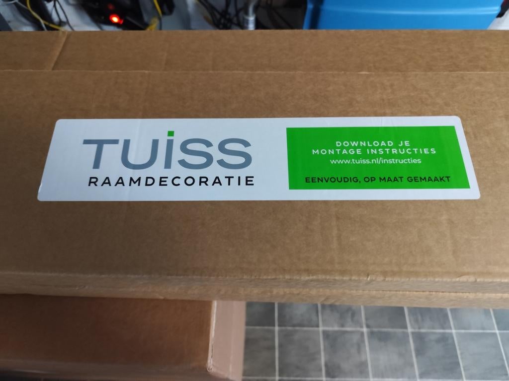 Houten jaloezieën (nieuw in doos), Huis en Inrichting, Stoffering | Gordijnen en Lamellen, Ophalen