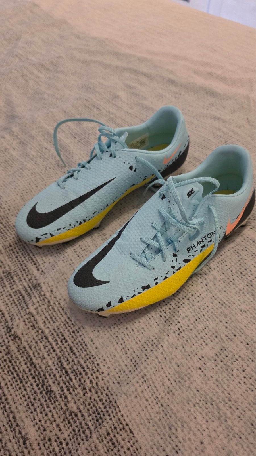 chaussures de football Nike Phantom, Sports & Fitness, Course, Jogging & Athlétisme, Enlèvement, Nike