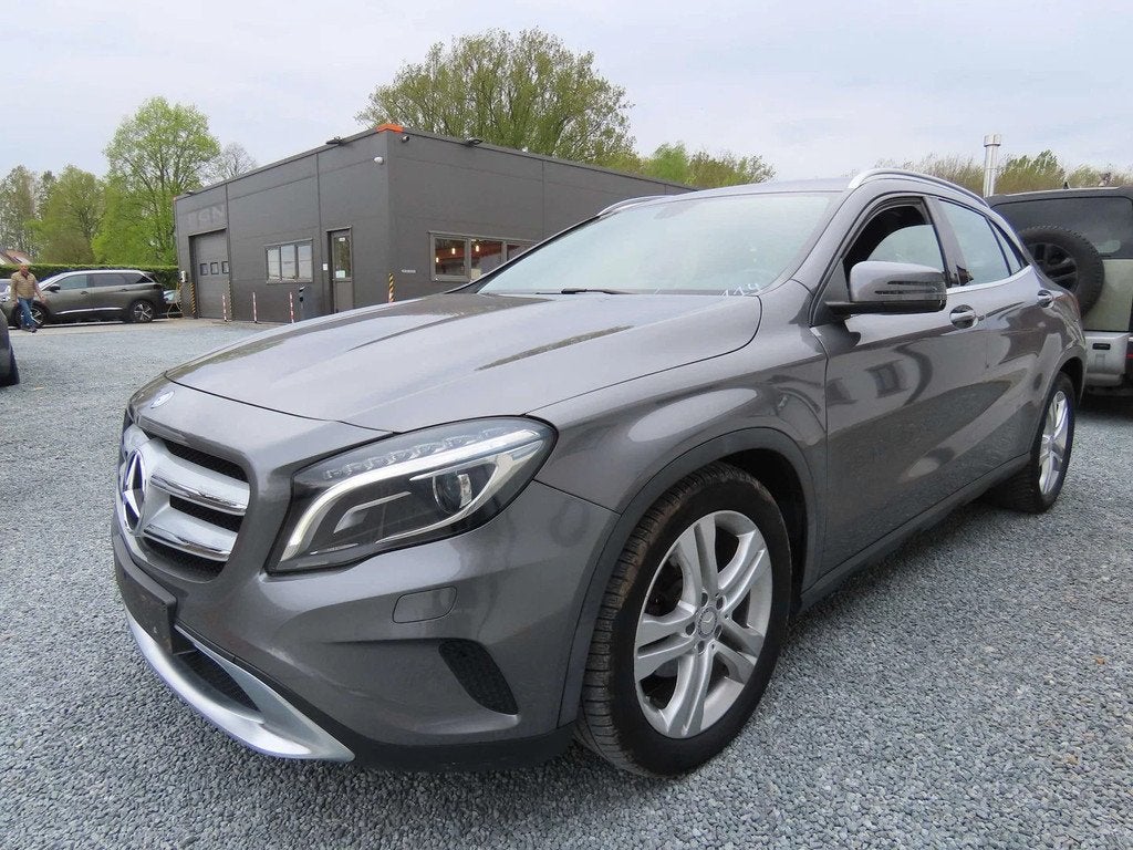 Mercedes-Benz GLA 200 GLA 200 d (bj 2015, automaat), Auto's, Gebruikt, 4 cilinders, 136 pk, Bedrijf