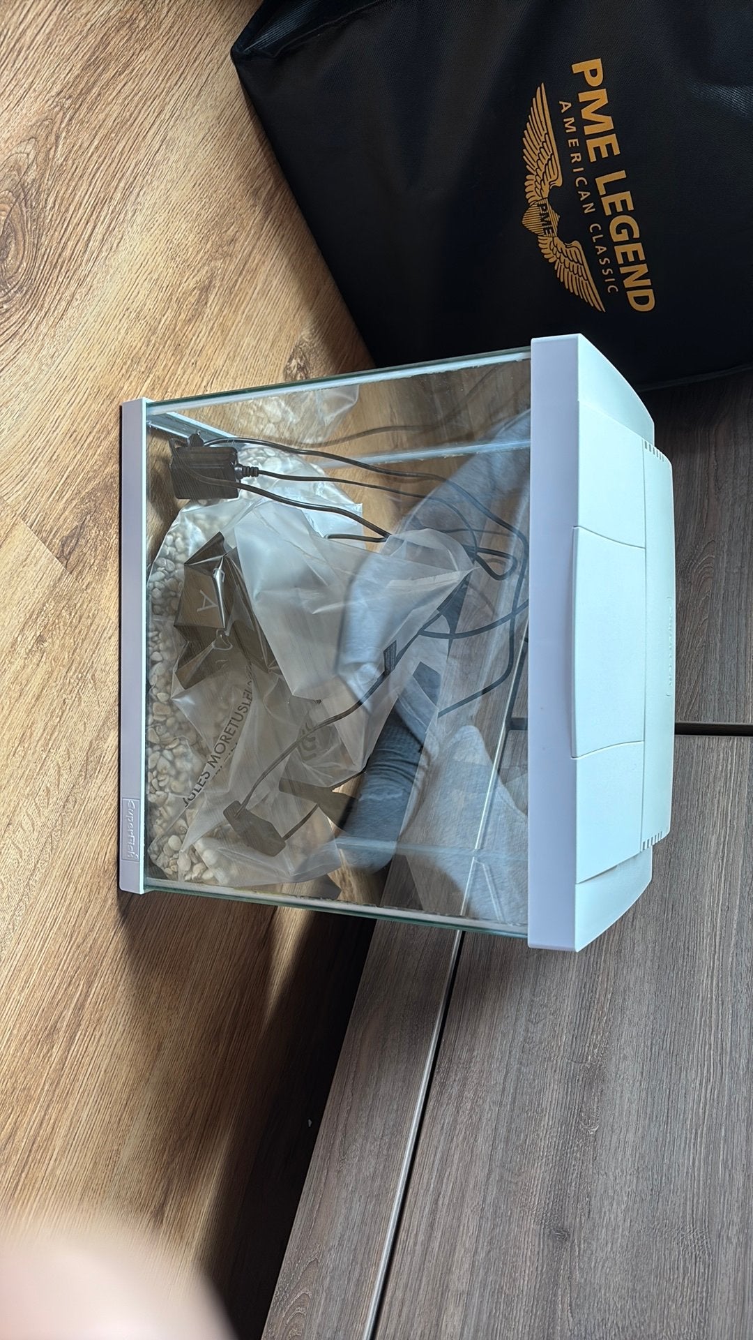 ~ Superfish ~ Aquarium ~ 30L ~ + Pomp + Licht + Steentjes, Dieren en Toebehoren, Ophalen, Zo goed als nieuw, Leeg aquarium, Superfish