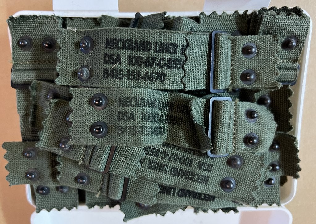 Militaria - US Army M1 Helmet Liner Neck Band 1967 VIETNAM, Verzamelen, Militaria | Algemeen, Overige soorten, Overige typen, Ophalen of Verzenden