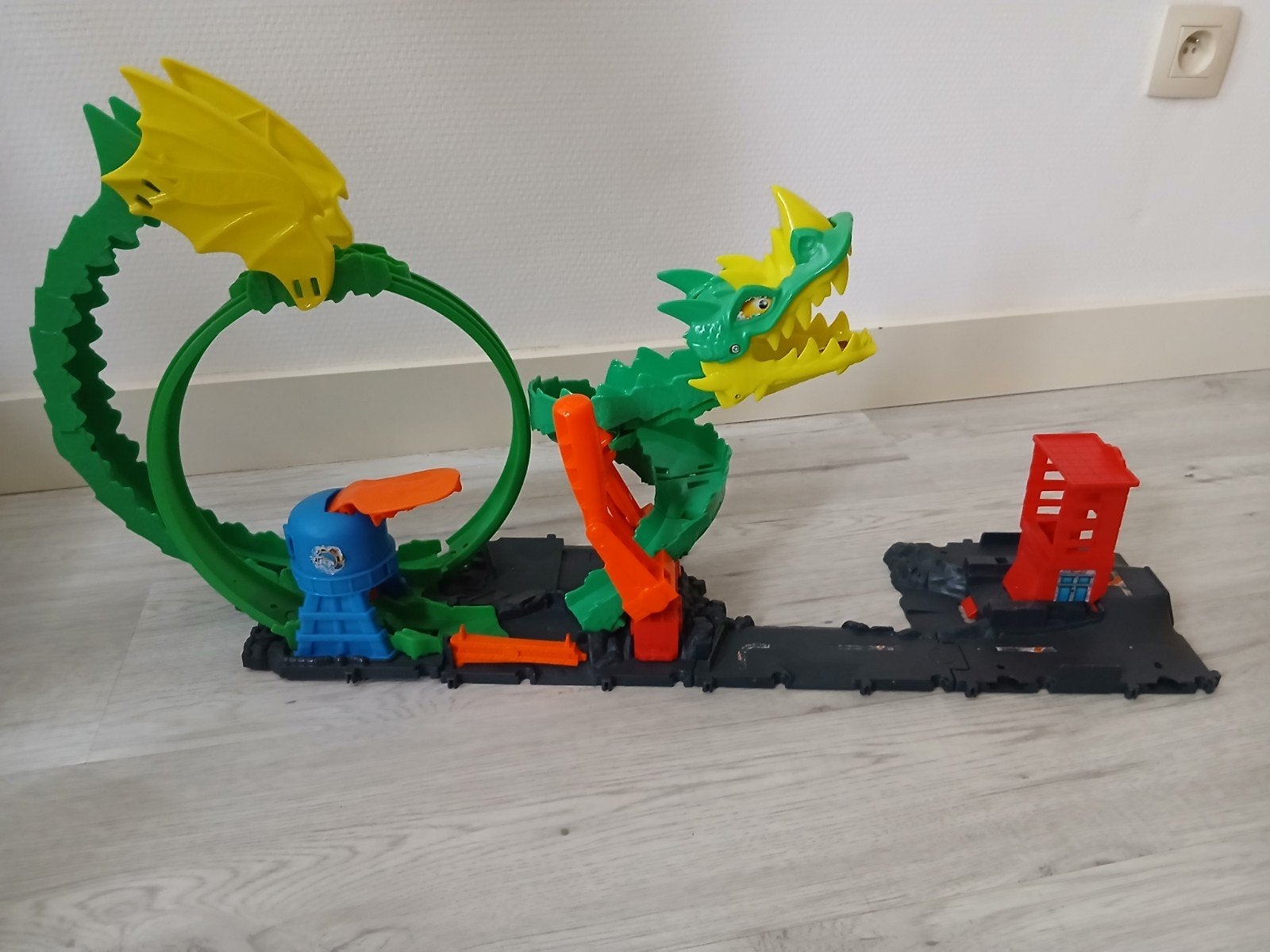Hot Wheels, vuurspuwende draak, Enfants & Bébés, Comme neuf, Enlèvement, Circuit, Hot Wheels