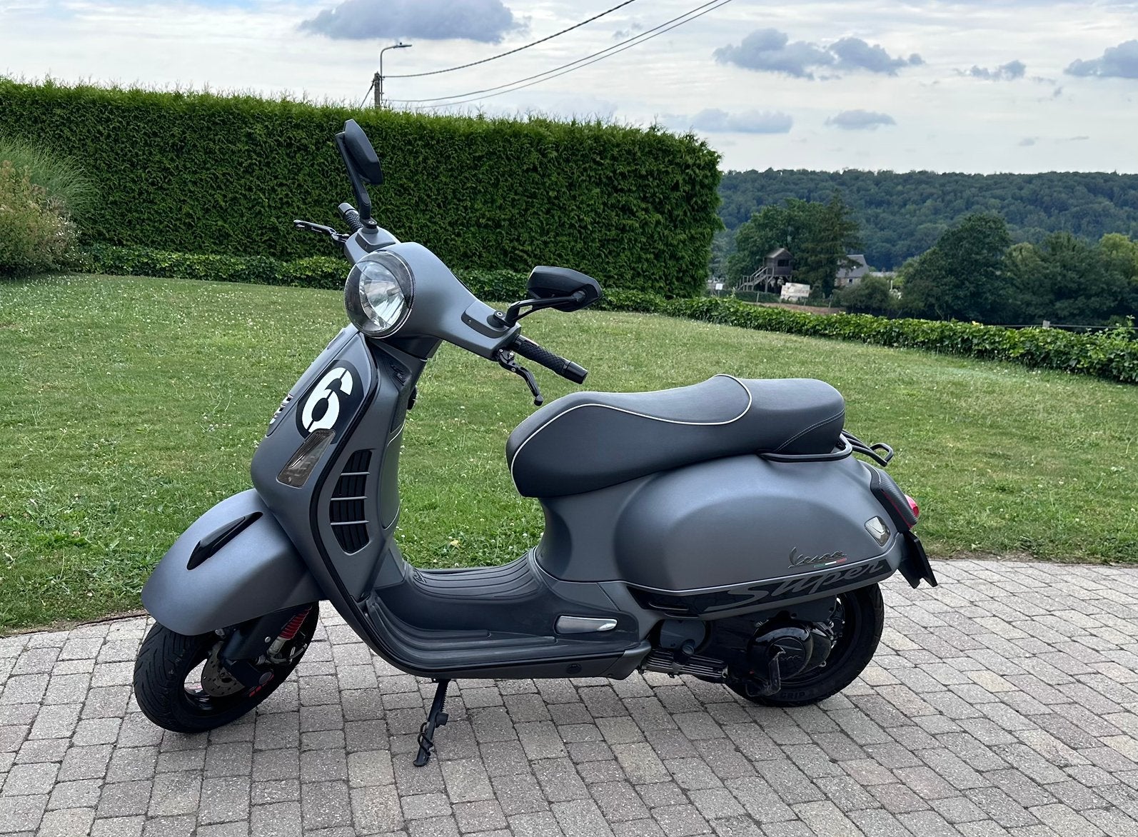 Piaggio Vespa 300 GTS, Fietsen en Brommers, Ophalen, Zo goed als nieuw, Piaggio