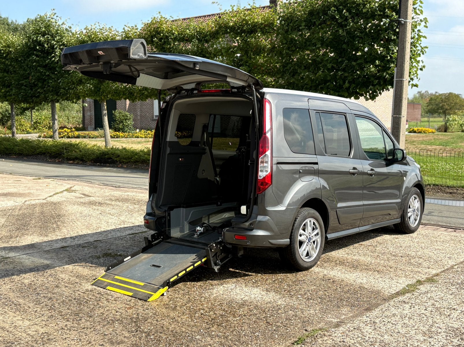 ♿️Ford Tourneo Connect 1.0i Rolstoel Invalide Mindervalide, Autos, Ford, Achat, Euro 6, Boîte manuelle, 5 portes