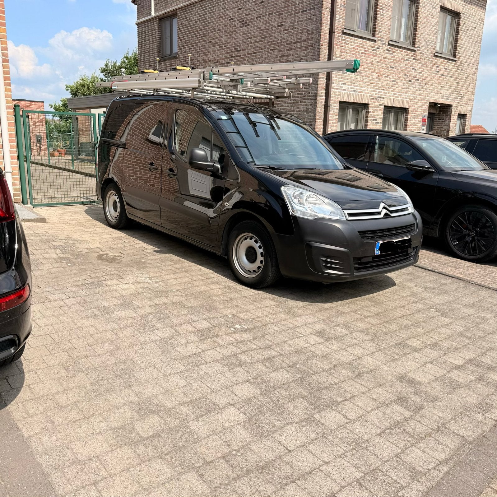 Citroen berlingo 1.6 hdi 2018 EURO 6B, Auto's, Euro 6, Zwart, Berlingo, Particulier