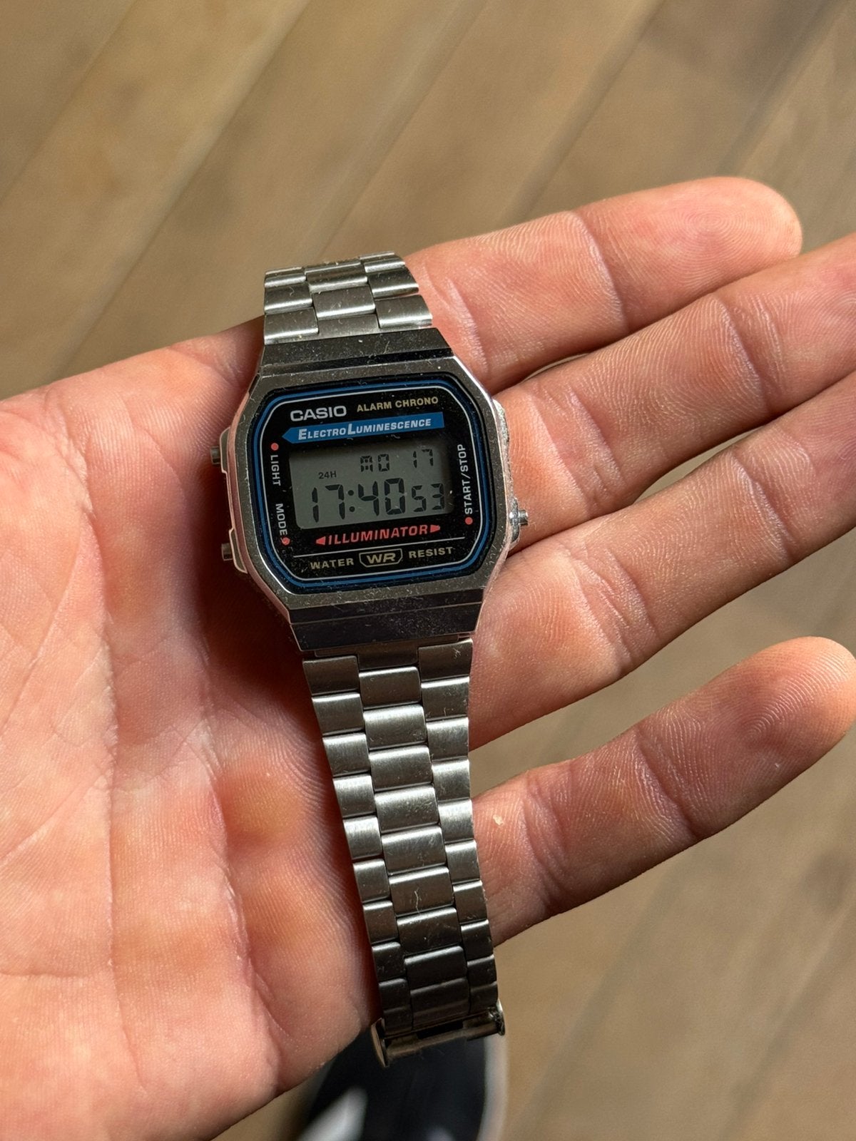 Casio A168W NIEUW EN VERPAKT, Handtassen en Accessoires, Horloges | Heren, Kunststof, Polshorloge, Nieuw, Ophalen of Verzenden