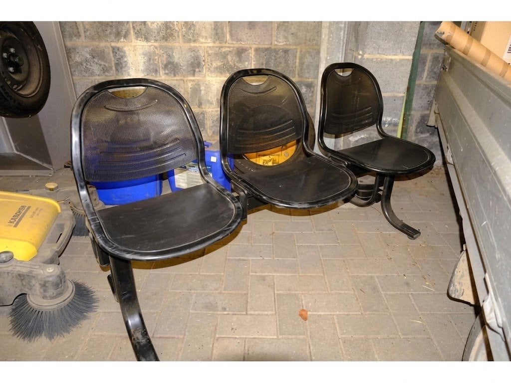 Banc 3 places, Enlèvement
