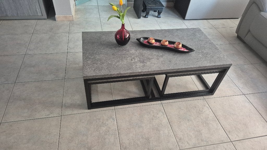 A saisir, Maison & Meubles, Tables | Tables de salon, 100 à 150 cm, Comme neuf, Contemporain, Enlèvement