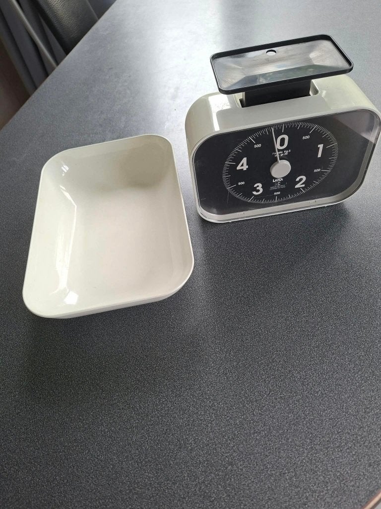Vintage LAICA mechanische keukenweegschaal (tot 5 kg), Elektronische apparatuur, Ophalen, Keukenweegschaal, Analoog, Gebruikt