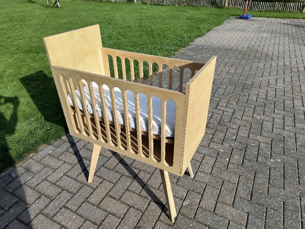 Babybedje 80cm, Kinderen en Baby's, Ophalen, Zo goed als nieuw, Ledikant