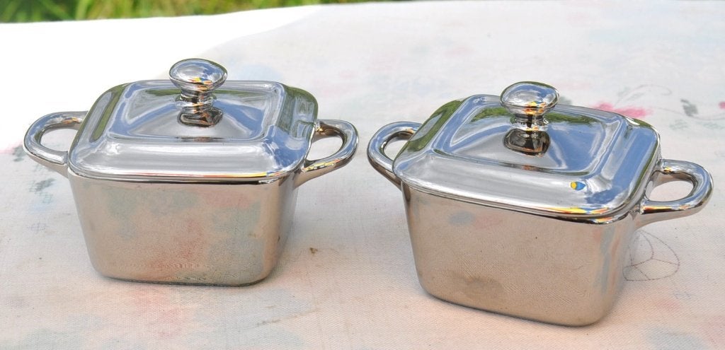 2 mini cassolette avec couvercle argentées, Huis en Inrichting, Keuken | Servies, Ophalen of Verzenden, Zo goed als nieuw, Keramiek