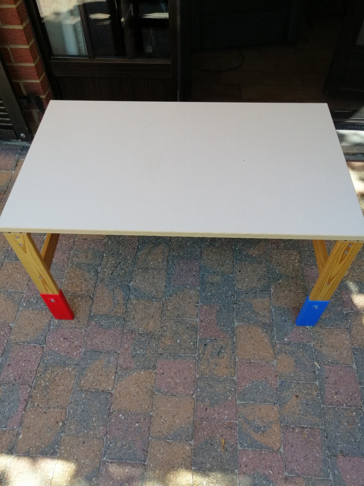 Av kleine tafel, Ophalen