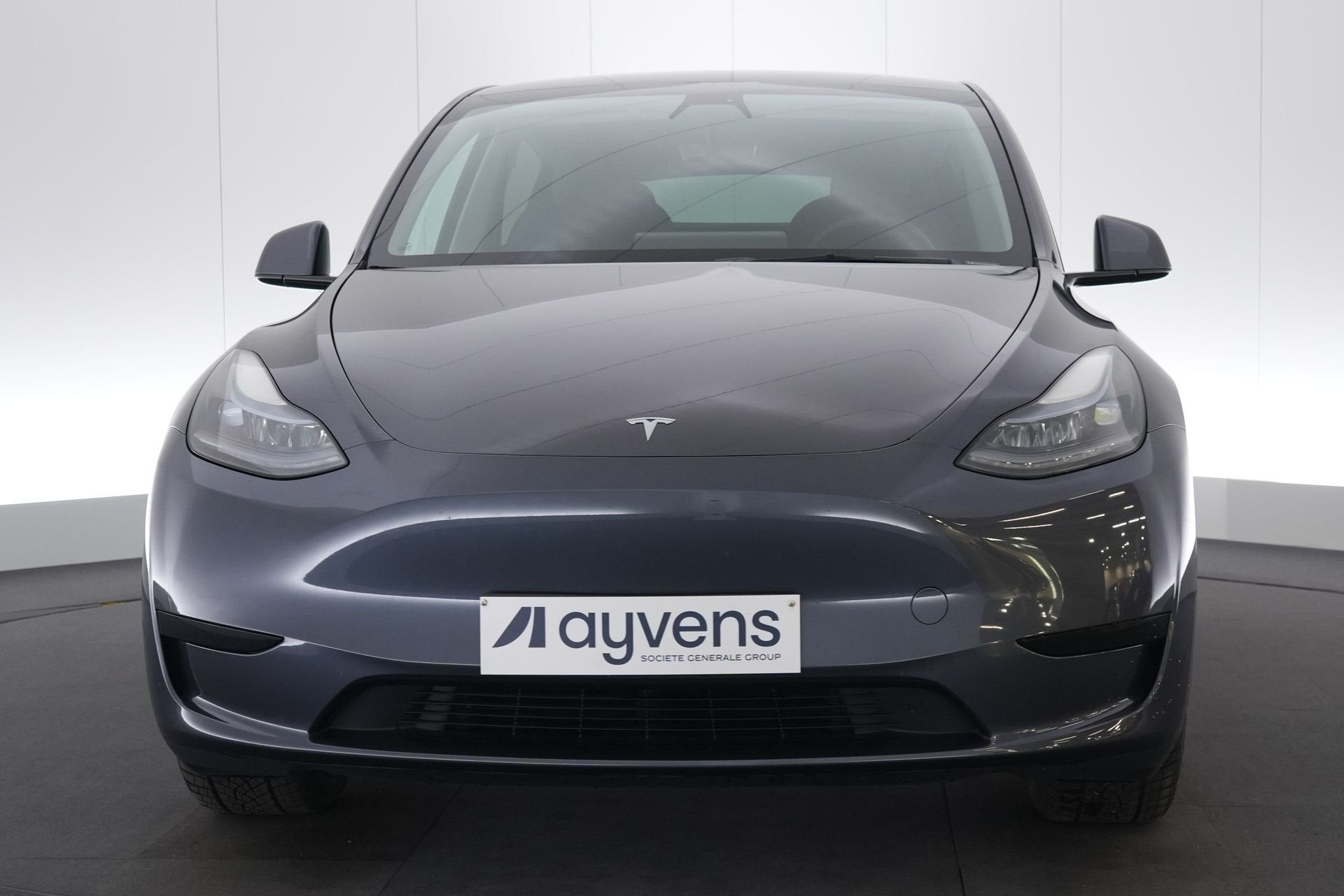 (2DHM437) TESLA MODEL Y, Auto's, Tesla, Achterwielaandrijving, Gebruikt, Parkeersensor, 5 zetels