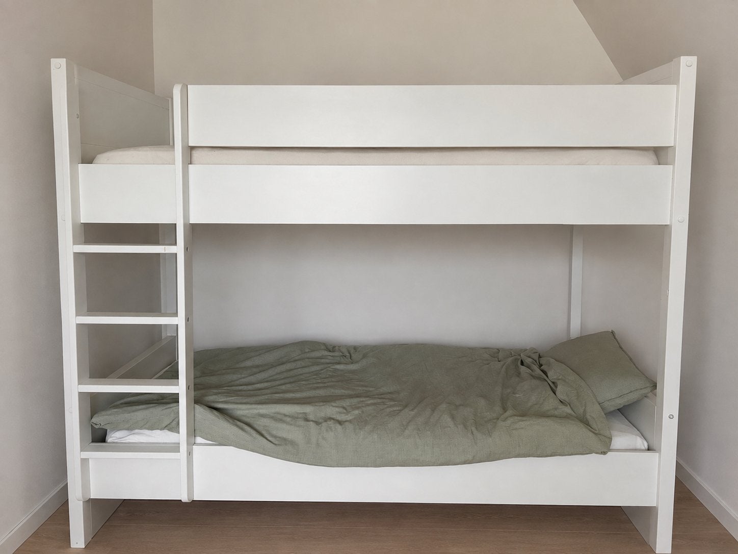 Stapelbed met Ladder Kas uit kinderwinkel, wit, Ophalen, Gebruikt, Stapelbed