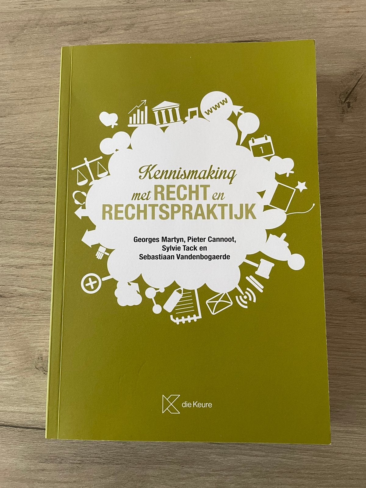 Kennismaking met recht en rechtspraktijk, Boeken, Ophalen, Zo goed als nieuw, Hoger Onderwijs