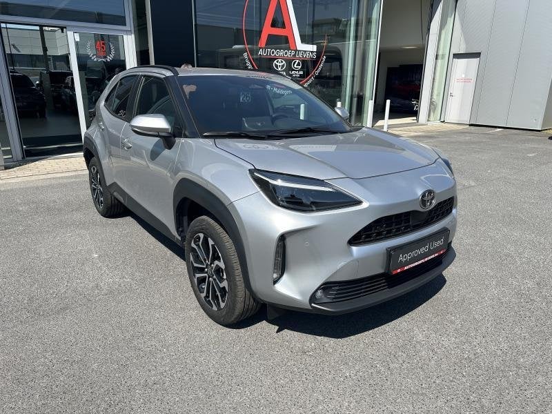 Toyota Yaris Cross 1.5 HYB DYNAMIC PLS + EXECUTIVE PACK, Auto's, Toyota, Automaat, Euro 6, 116 pk, https://public.car-pass.be/vhr/8876fc67-91d2-4230-989a-faa740a47a40