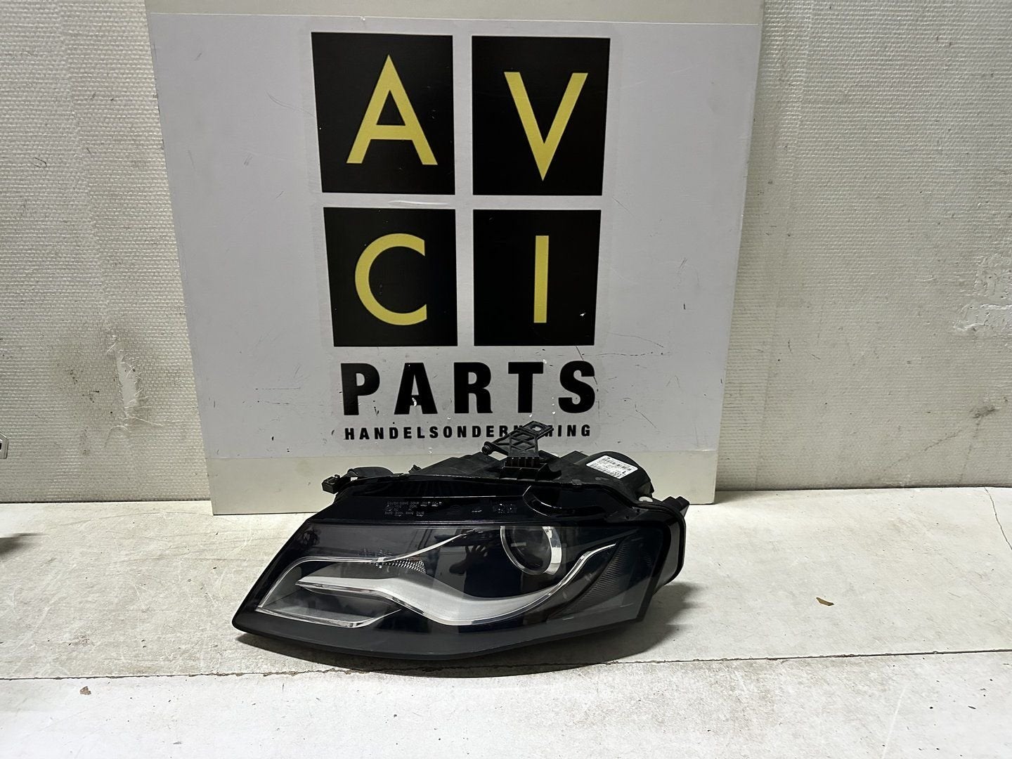 Koplamp Audi A4 8K xenon Led 8K0941003C links, Gebruikt, -, -, -