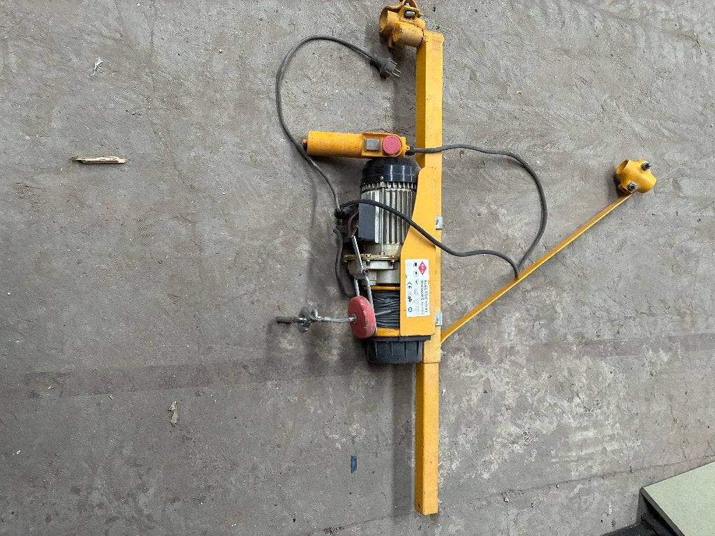 Elektrische steigertakellift, Ophalen, Gebruikt