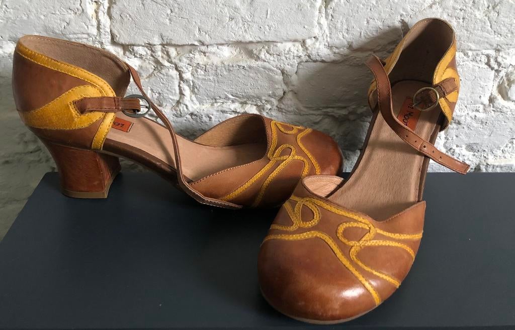 Retro schoenen/Miz Mooz/M38, Kleding | Dames, Schoenen met lage hakken, Bruin, Zo goed als nieuw, Ophalen