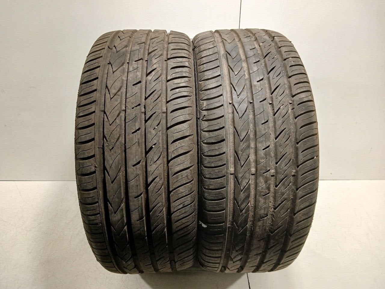Bandenset 2 stuks Zomer 225 45 R17, Auto-onderdelen, Onderdelen@venauto.nl, Van der Ven Autorecycling B.V., Gebruikt, Ettenseweg 76, 4706 PB Roosendaal, The Netherlands