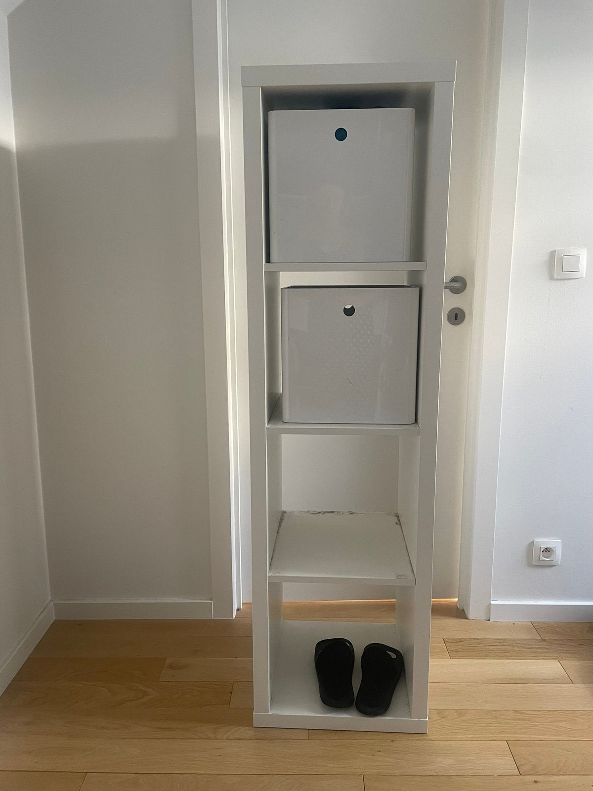 Etagere colonne 4 cases + 4 bacs, Enlèvement, Comme neuf