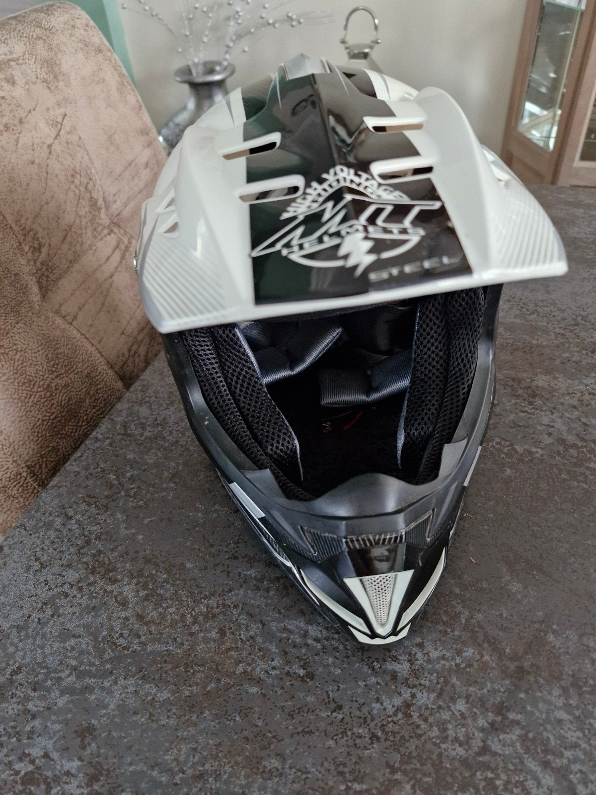 Casque blanc et noir Taille M, Enlèvement ou Envoi, M