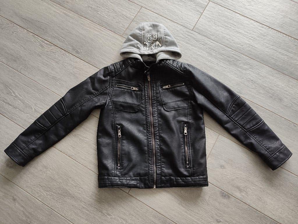 Bikerjack met capuchon - imitatieleer - maat 152, Ophalen, C&A, Zo goed als nieuw, Jongen