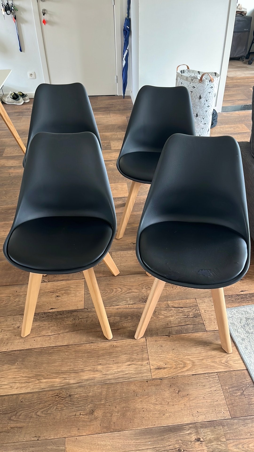 Set van 4 eetkamerstoelen (Weba) – €50, Huis en Inrichting, Stoelen, Zo goed als nieuw, Twee, Leer, Zwart, Ophalen