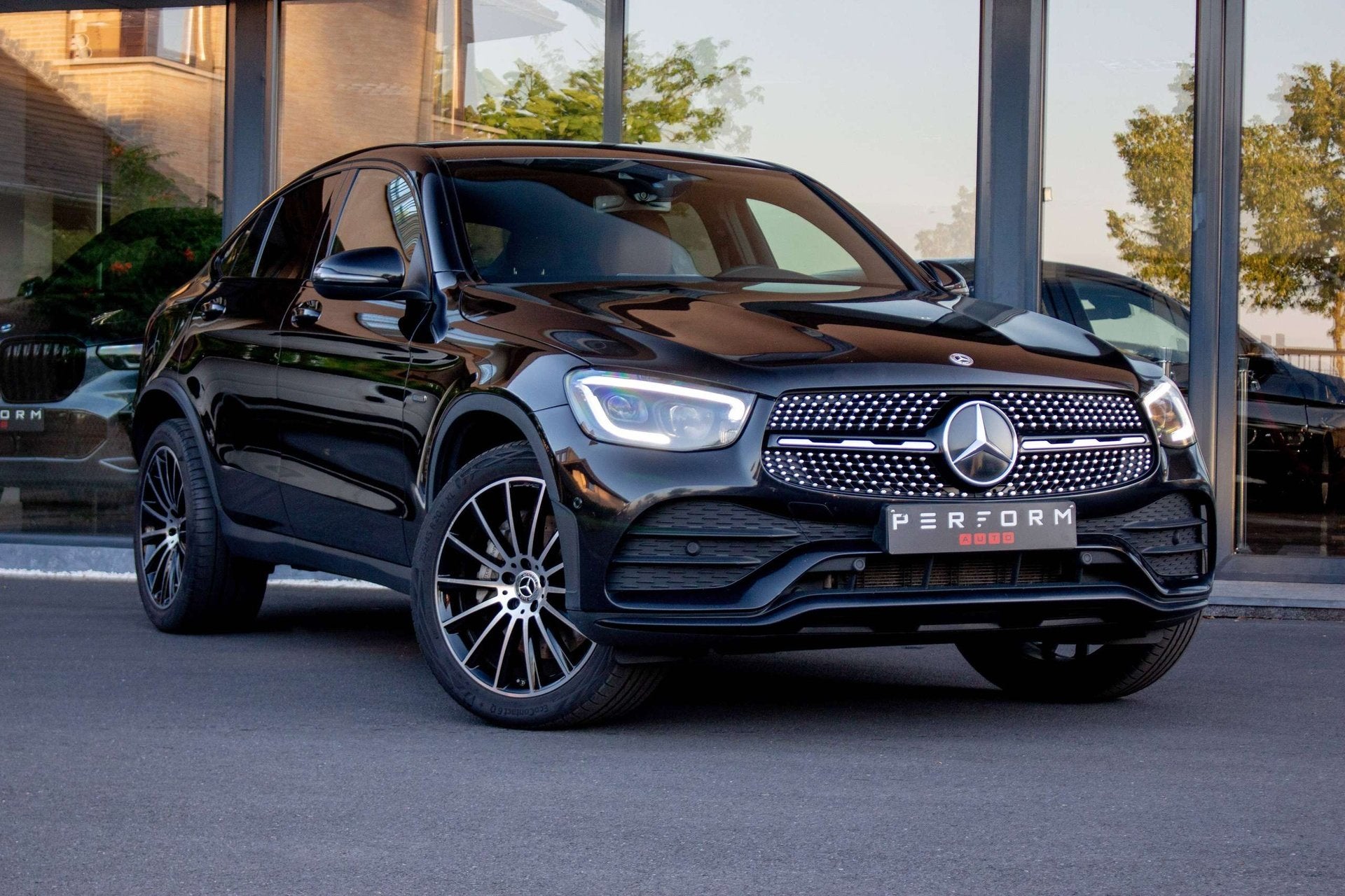 Mercedes-Benz GLC 300 e COUPÉ*4MATIC*AMG*NIGHT PACKACK*TOP, Autos, Achat, Entreprise, https://public.car-pass.be/vhr/bb82f98d-1190-4dec-86f3-3c16531e8a4c